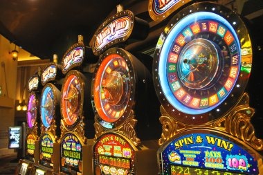 jos007 mobile app home screen showing sports betting and live casino options